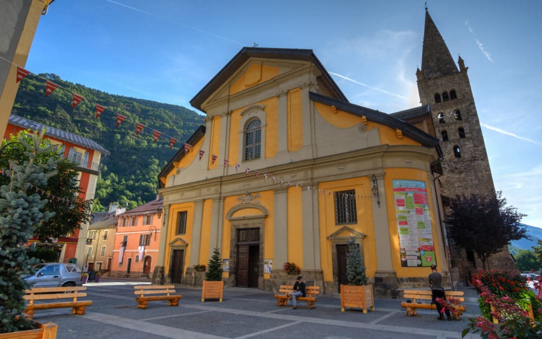 l’Eglise paroissiale du village de St Etienne de Tinée